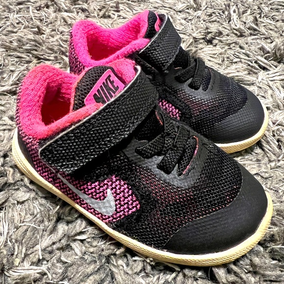 nike revolution 3 toddler girl